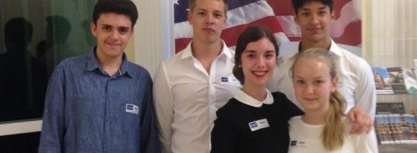 JBG-Schüler kellnern für den guten Zweck