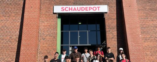 Die Stiftung „Kinderjahre“ lädt die Klasse 10b zu einem Ausflug in das Deutsche Hafenmuseum ein